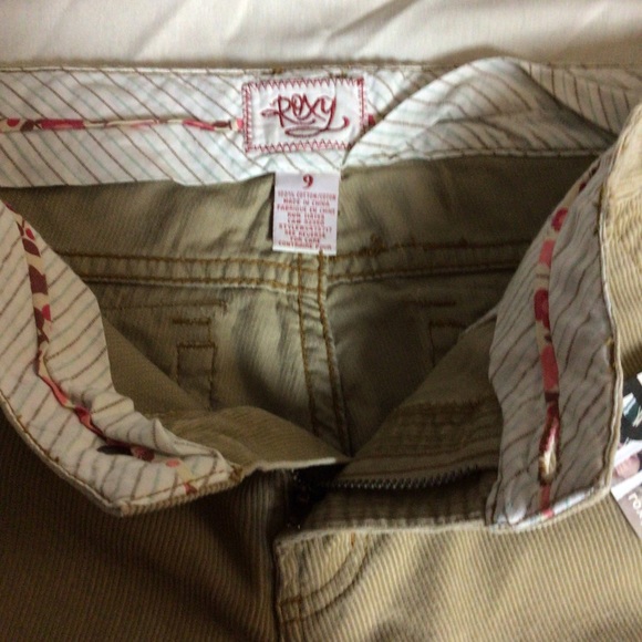 Roxy Khaki Tan Corduroy Cropped Cuffed Capri 9 - Picture 3 of 6
